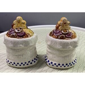 VTG 1996 Burlap Bag Gingerbread CERAMIC JAY IMPORT CO. Salt&Pepper Shaker 4x3x2"